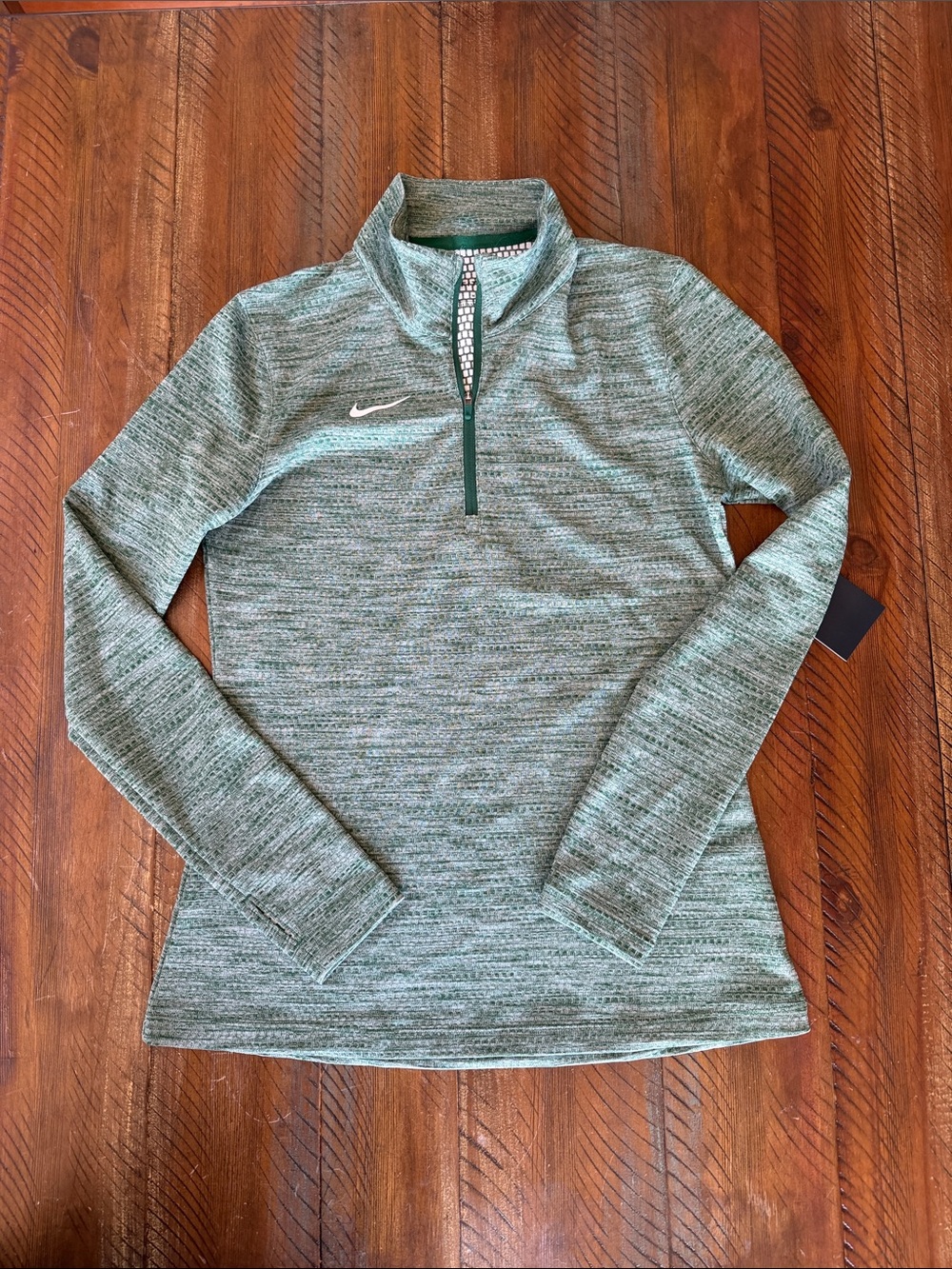 Women’s Nike Half Zip Top New NWT Medium Dry Fit Active Wear